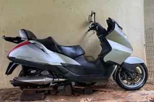 APRILIA ATLANTIC 500 PER RIUTILIZZO O PER RICAMBI