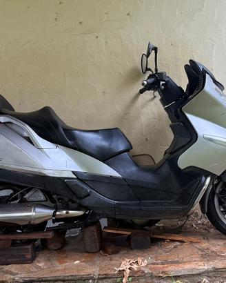 APRILIA ATLANTIC 500 PER RIUTILIZZO O PER RICAMBI
