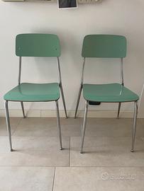 Coppia di sedie in formica
