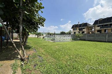 RIF. 571 - AMPIO TERRENO EDIFICABILE IN CENTRO PAE