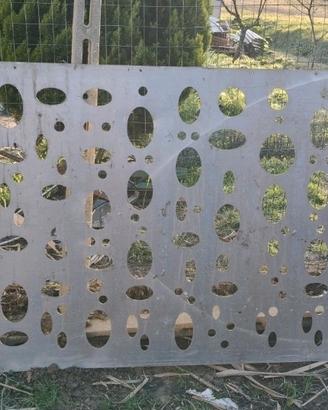 lastre di ferro forettata