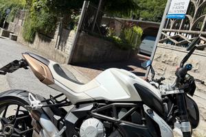 MV AGUSTA BRUTALE 675