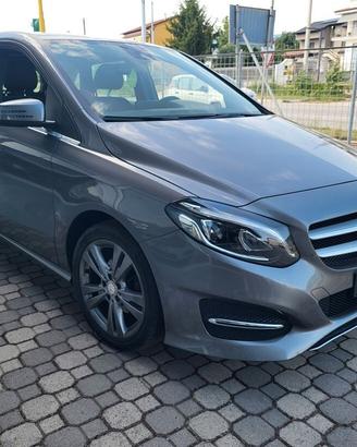 Mercedes-benz B 180 d *** SPORT - FULL OPTIONALS *