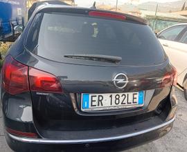 Opel astra 1700 diesel 2013 incidentata 3334785907
