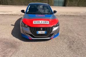 PEGEOUT 208 USO SCUOLA GUIDA