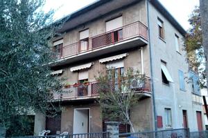 Appartamento di 140 m² con 5 locali e box auto dop