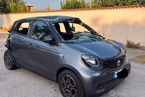 AUTO SINISTRATA