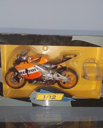 CollezioniNonnoTony - Honda RC211V Valentino Rossi