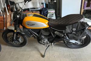 Ducati Scrambler 800cc usato pari a nuovo- 2017