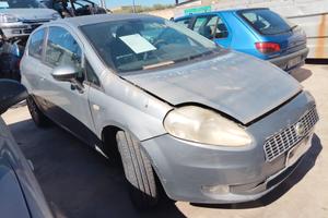 Ricambi GRANDE PUNTO 1.9 mtj 2006