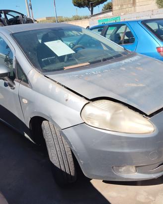 Ricambi GRANDE PUNTO 1.9 mtj 2006