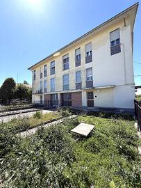Appartamento di 75 m² con 3 locali e box auto a Pa