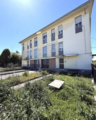 Appartamento di 75 m² con 3 locali e box auto a Pa