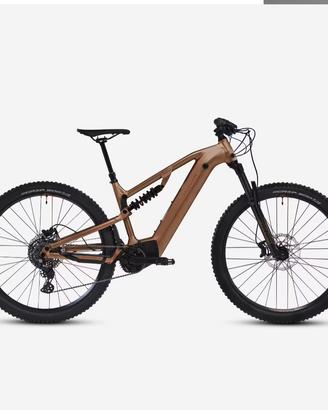 Bici elettrica MTB enduro.