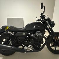 Moto Guzzi V7 IV - 2023