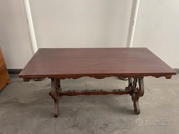 Panchetto e tavolino in  legno