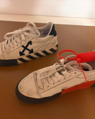 Off-White Vulcanized Low scarpe sneakers