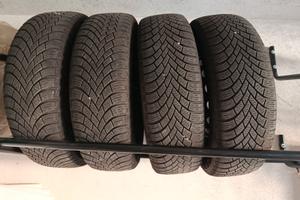 4 cerchi con gomme invernali 185/65 r15