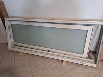 2 Porte e casse REHAU  PVC e Vetro satinato 