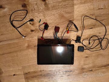 Autoradio 10" con GPS e Retrocamera