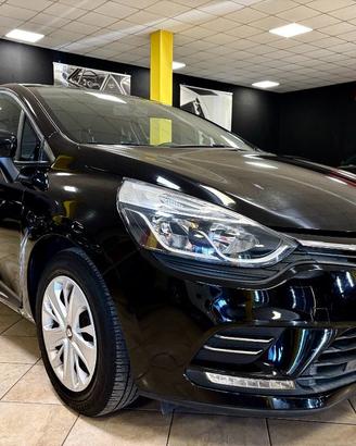 RENAULT Clio dCi 8V 75 CV 5 porte OK NEOPATENTAT