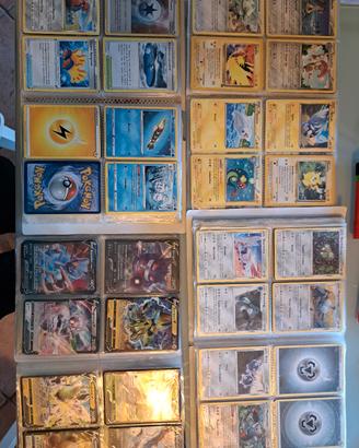 700 (circa) carte pokemon