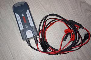 Carica batterie auto Bosch c3