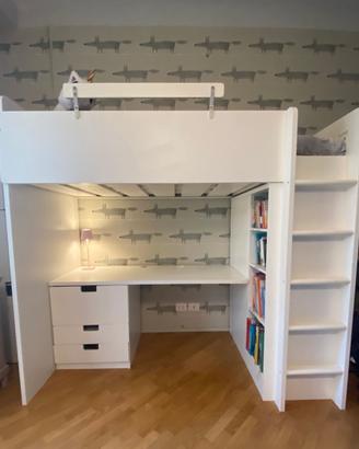Letto a soppalco IKEA STUVA / SMÅSTAD con scrivani