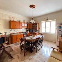 S/indipendente con terrazzo e box-smcv