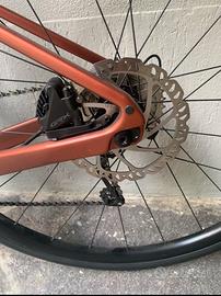 Bicicletta da corsa GIANT tipo GRAVEL in carbonio