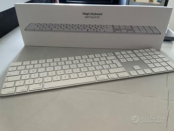 Apple Magic Keyboard ITA Touch ID e Tastierino Num