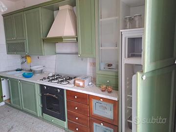 CUCINA LINEARE VERDE, sportello in MASSELLO 3.83 m