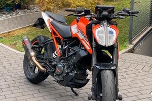 KTM Duke 125