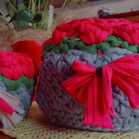 Cestini con fiore in fettuccia