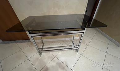 Scrivania/Console in acciaio e due ripiani in vetr