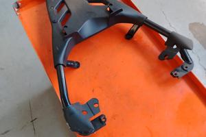 GILERA GP800 Kit PORTA BAULETTO 