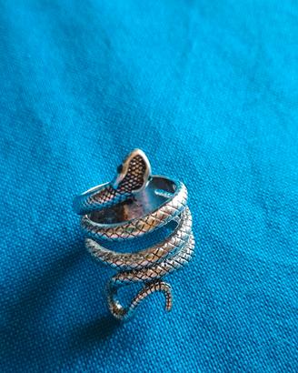 Anello a serpente 