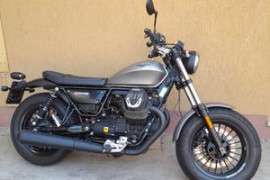 Moto Guzzi v9 bobber