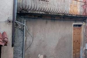 Casa da ristrutturare centro Tonara