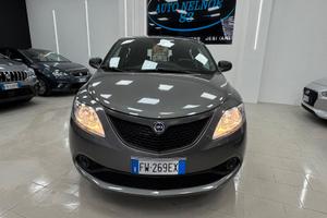 Lancia Ypsilon 1.2 69 CV 5 porte S&S Platinum