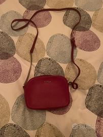 Borsetta Furla Rossa a tracolla
