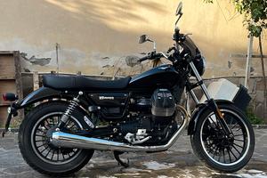 Moto Guzzi V9 roamer