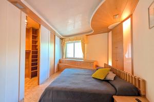 Spaziosa stanza con cabina armadio da settembre