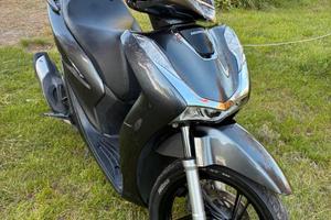 Scooter honda sh 125