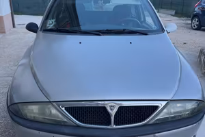 Lancia Y10 Anno 2002