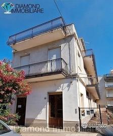 Casa indipendente bifamiliare a mascali