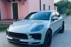 Porsche Macan 2.0 luglio 2022 Benzina