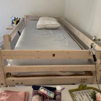 Letto Jisk soppalcato con scivolo