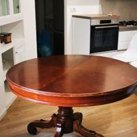 Tavolo in legno tondo