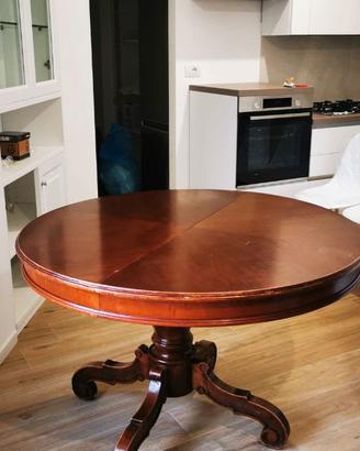 Tavolo in legno tondo